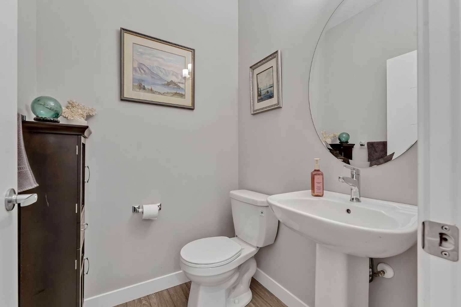 Calgary, AB T2X4R6,117 Legacy Glen CIR Southeast