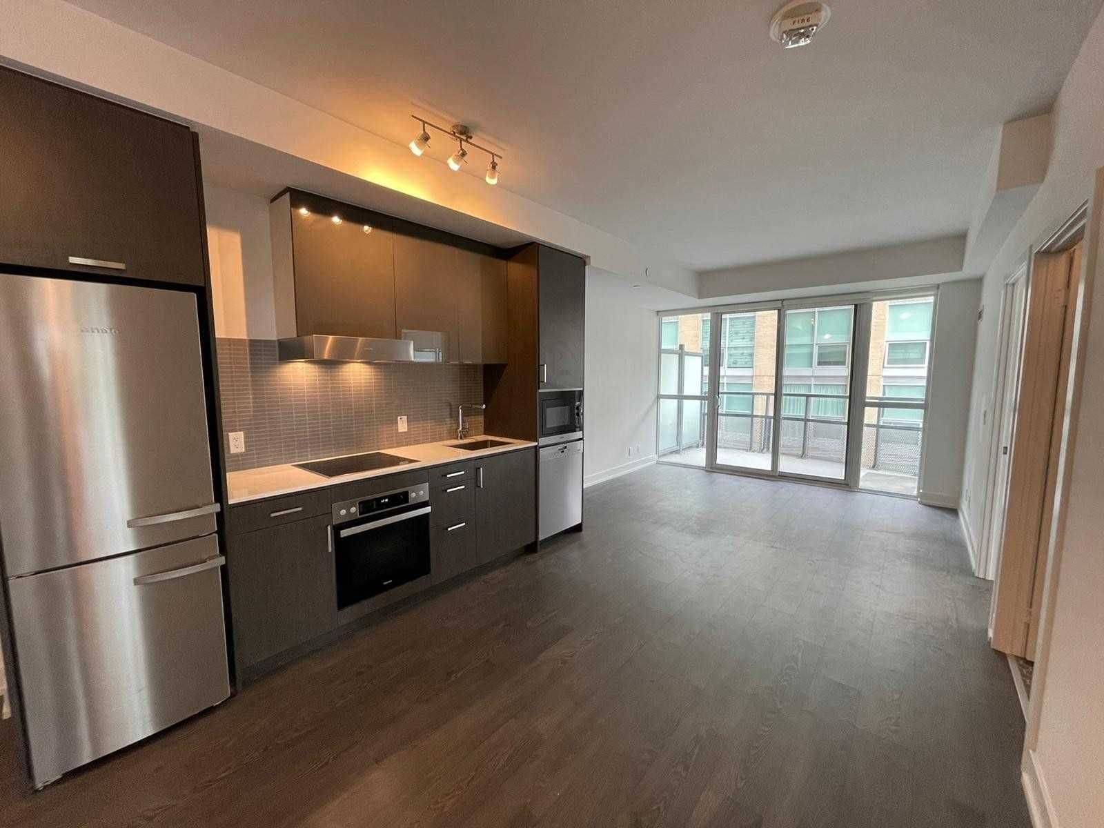 Toronto C10, ON M4S 2H7,11 Lillian ST #509