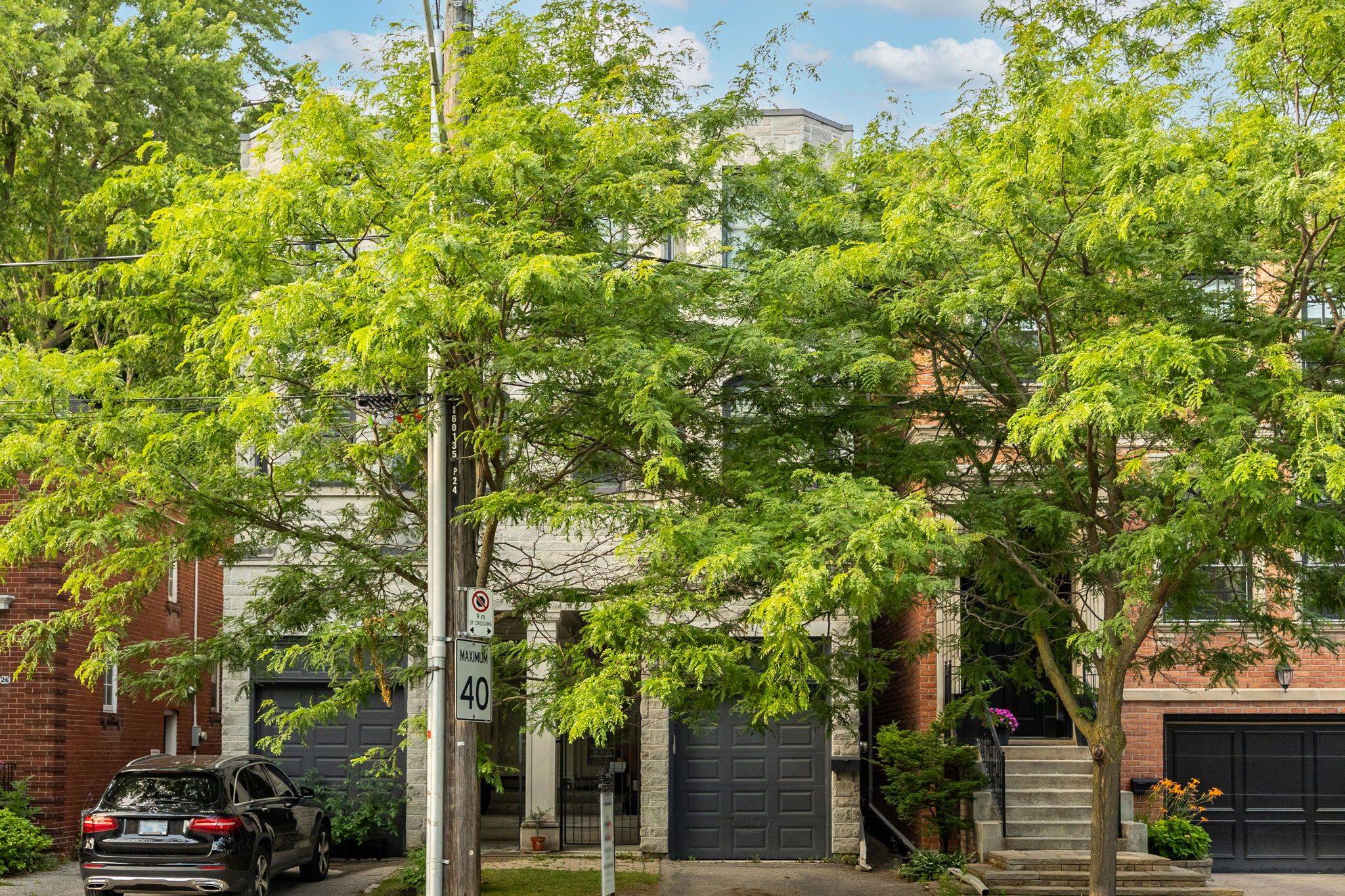 24A Oxton AVE, Toronto C02, ON M5P 1L9
