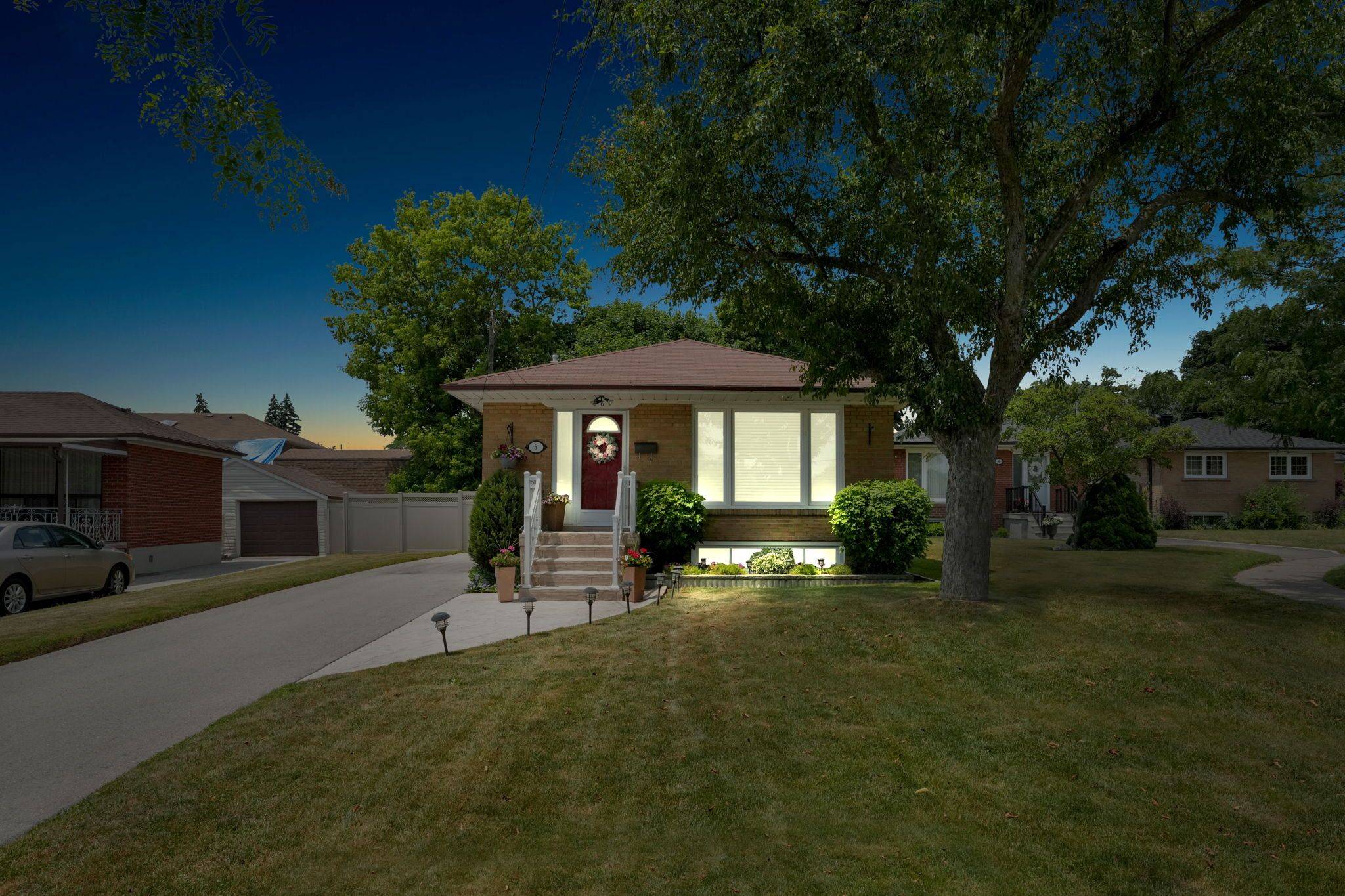 6 Paloma PL, Toronto E09, ON M1J 1P7