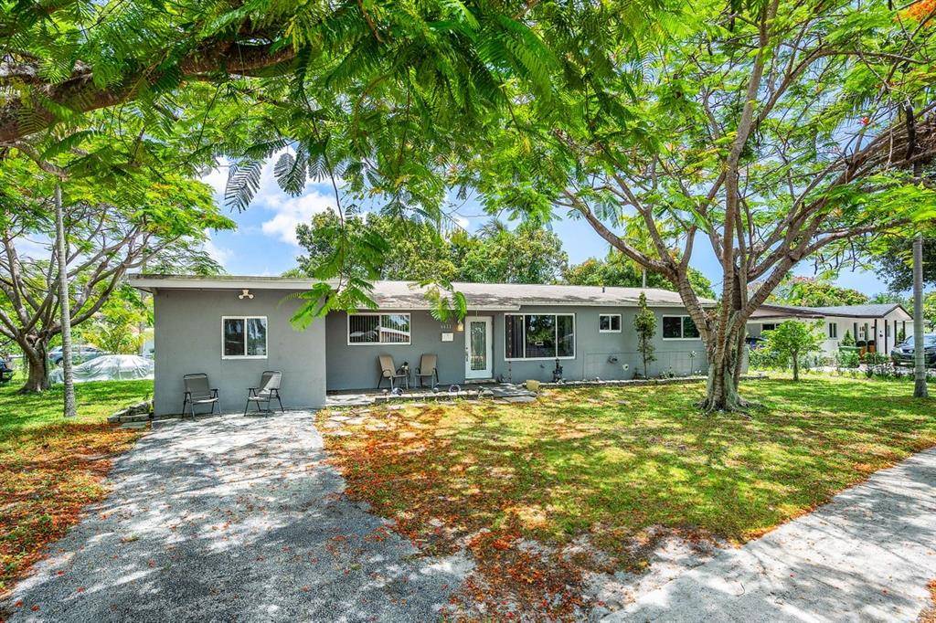 Pembroke Pines, FL 33023,6631 SW 4th St