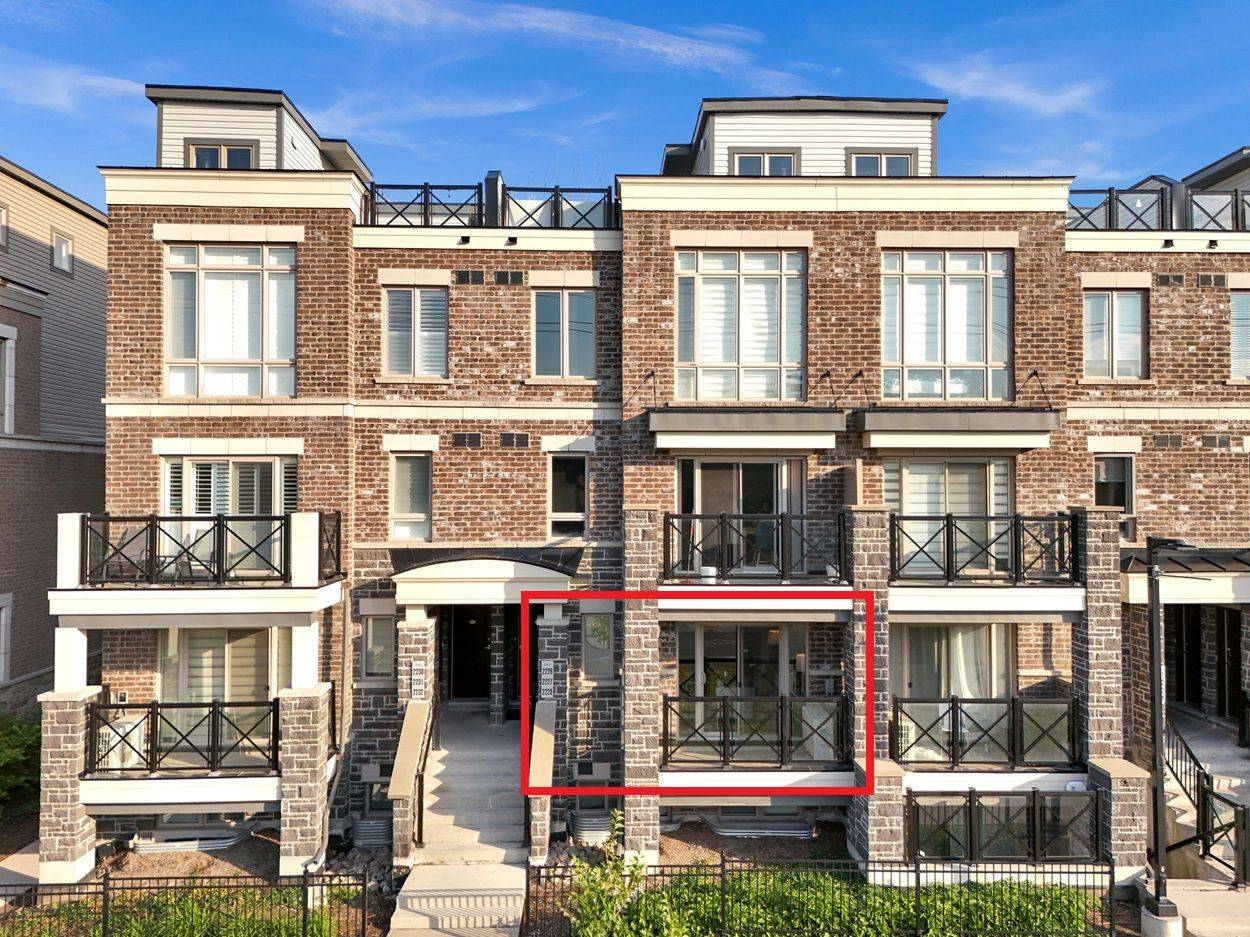 10 Westmeath LN #2226, Markham, ON L6B 1N5