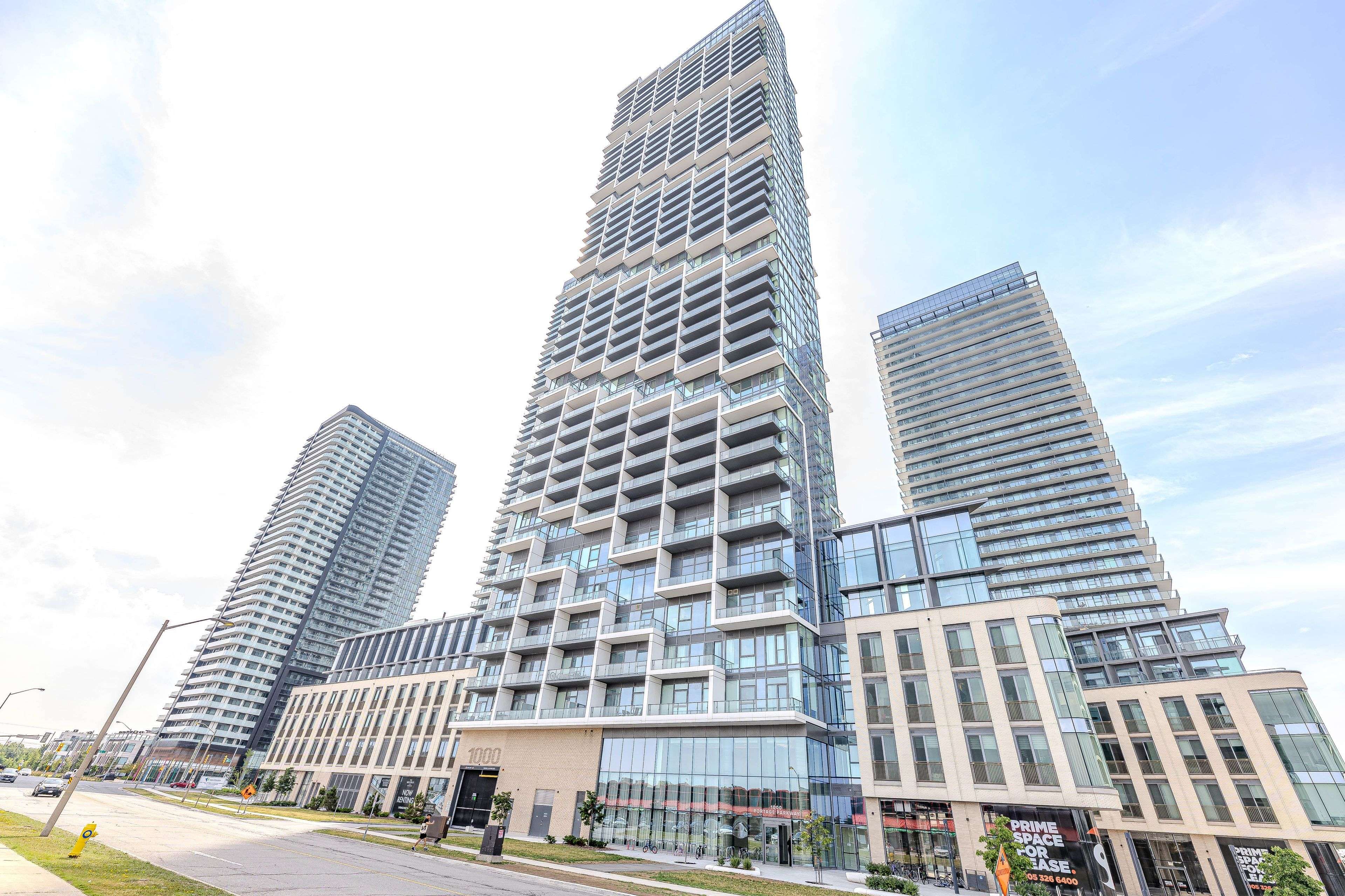 1000 Portage Pkwy #310, Vaughan, ON L4K 0L1
