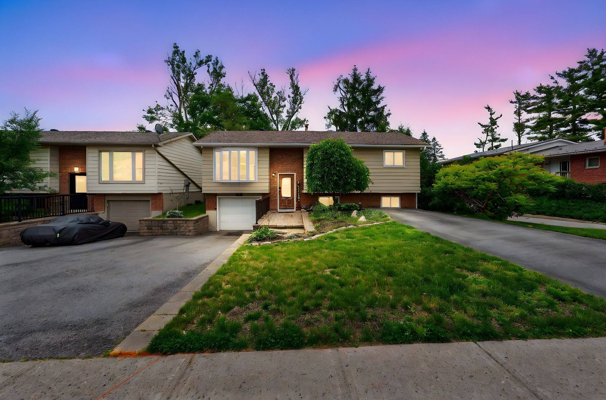 261 Edgehill DR, Barrie, ON L4N 7W9