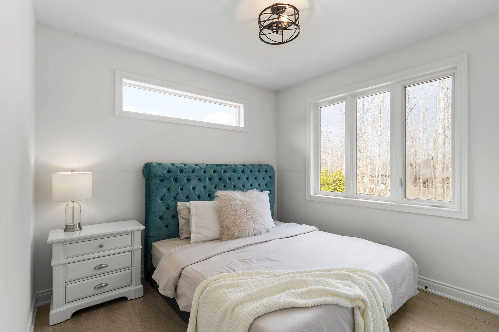 Springwater, ON L9X 2A3,9 BYERS ST