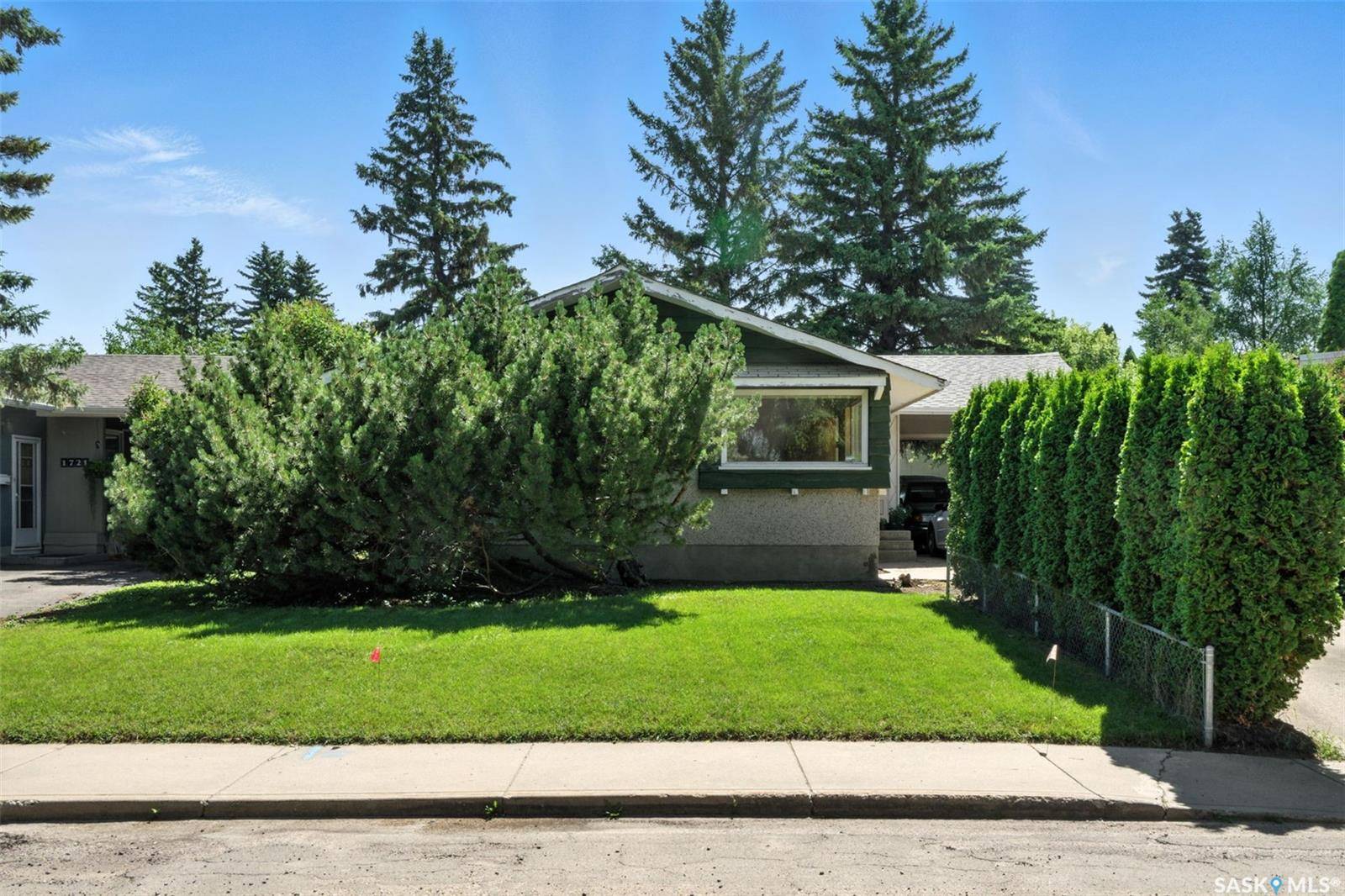 1801 Madden AVENUE, Saskatoon, SK S7H 3M7