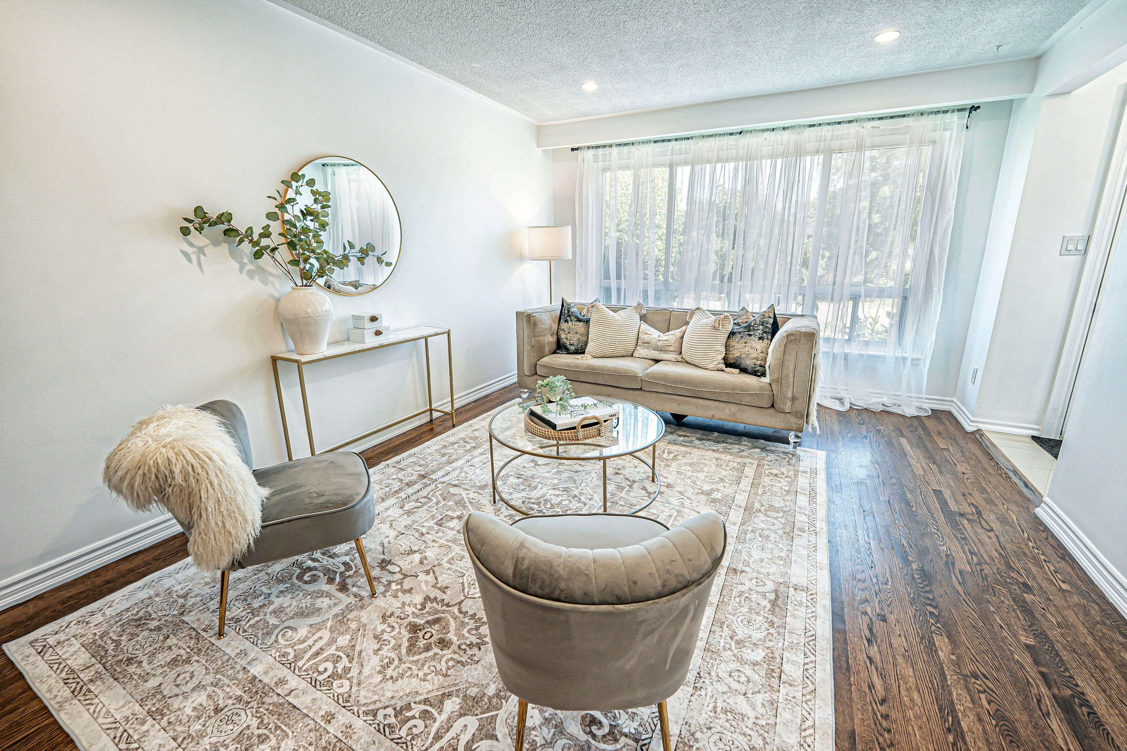 Mississauga, ON L5C 1X4,3401 Oakglade CRES