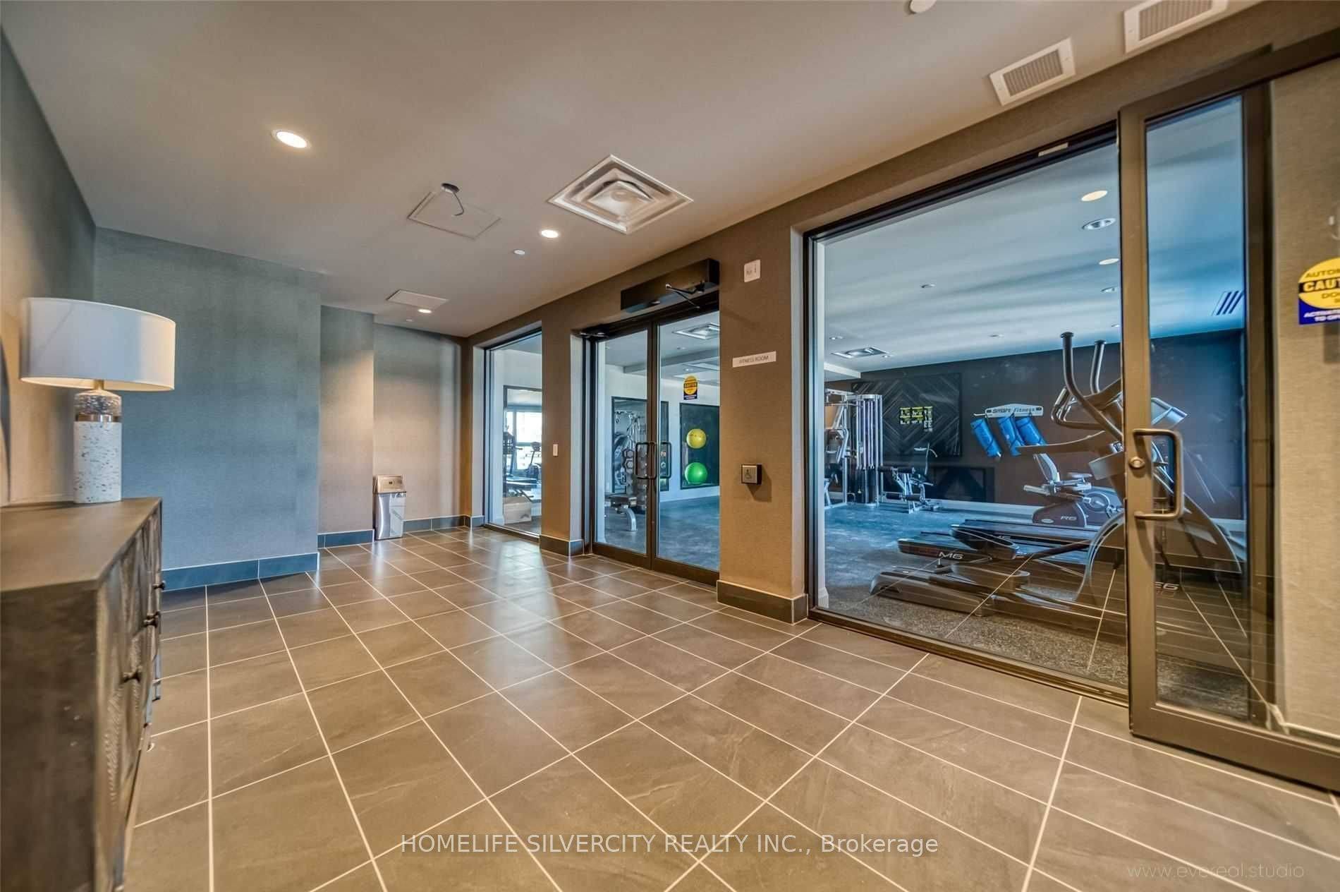 Oakville, ON L6M 5N4,95 Dundas ST #327