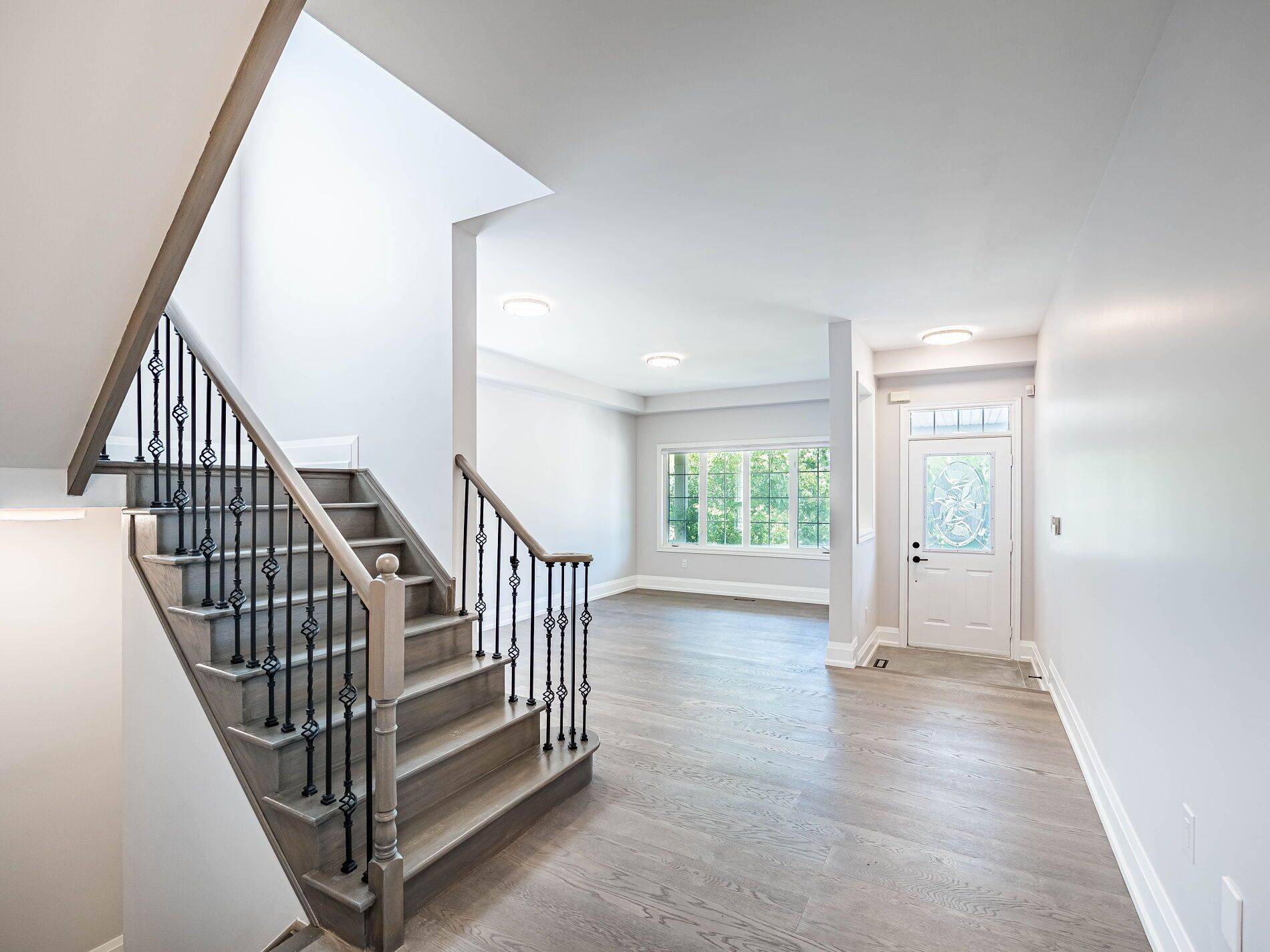 Mississauga, ON L5M 6X7,5843 Rainspring DR