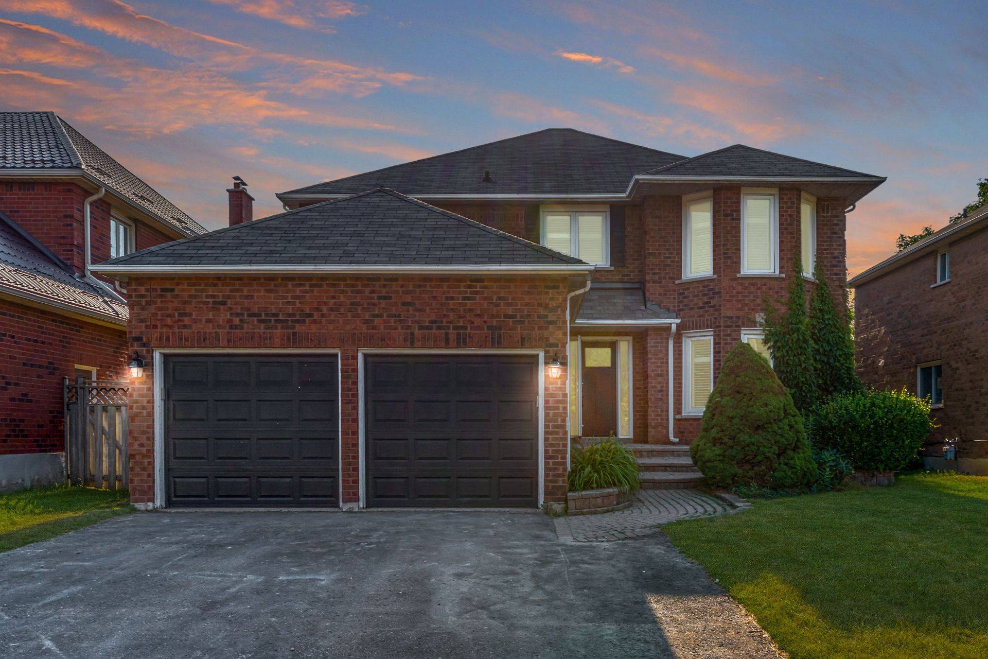 6 Lone Oak AVE, Brampton, ON L6S 5V5