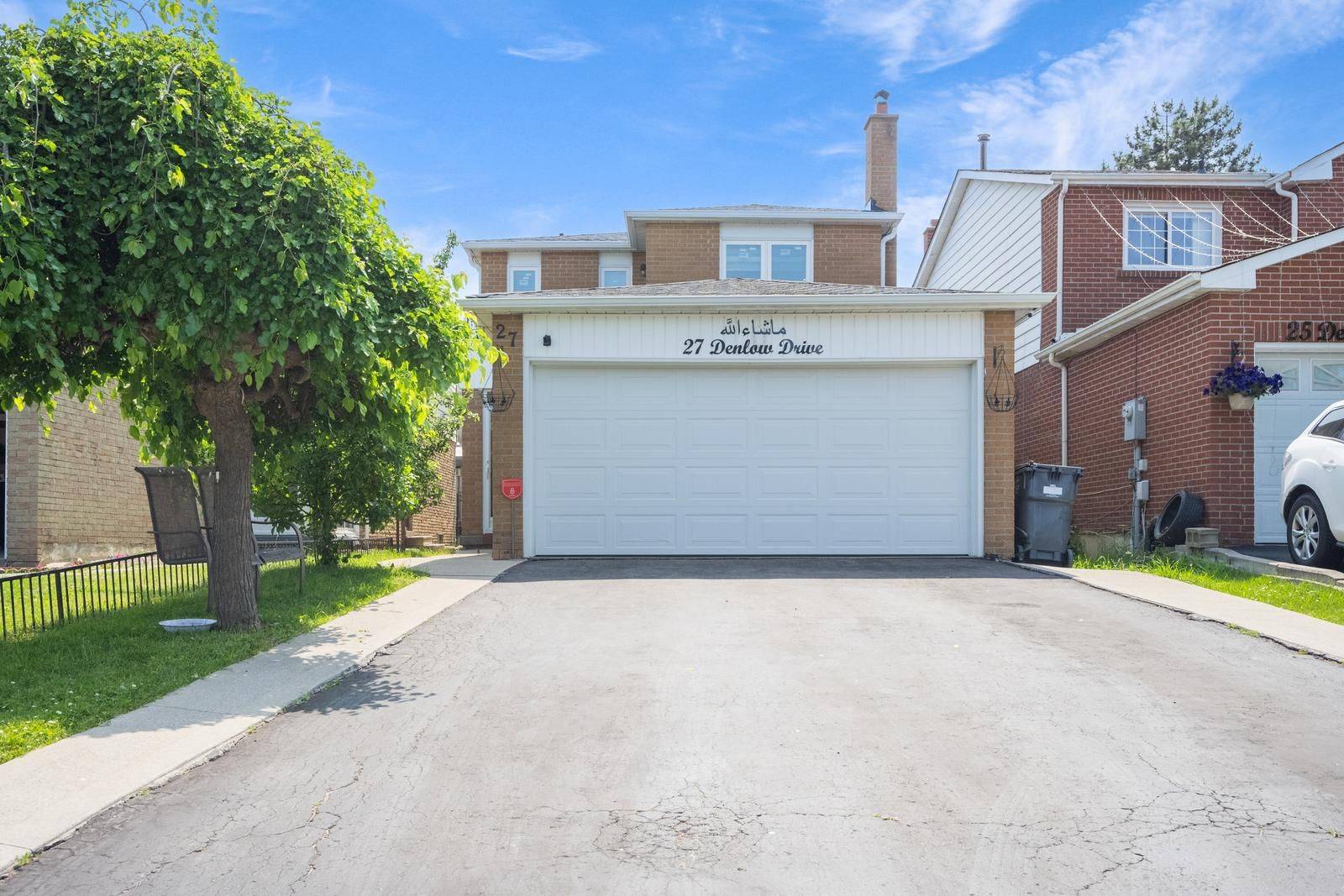27 Denlow DR, Brampton, ON L6Y 2L3