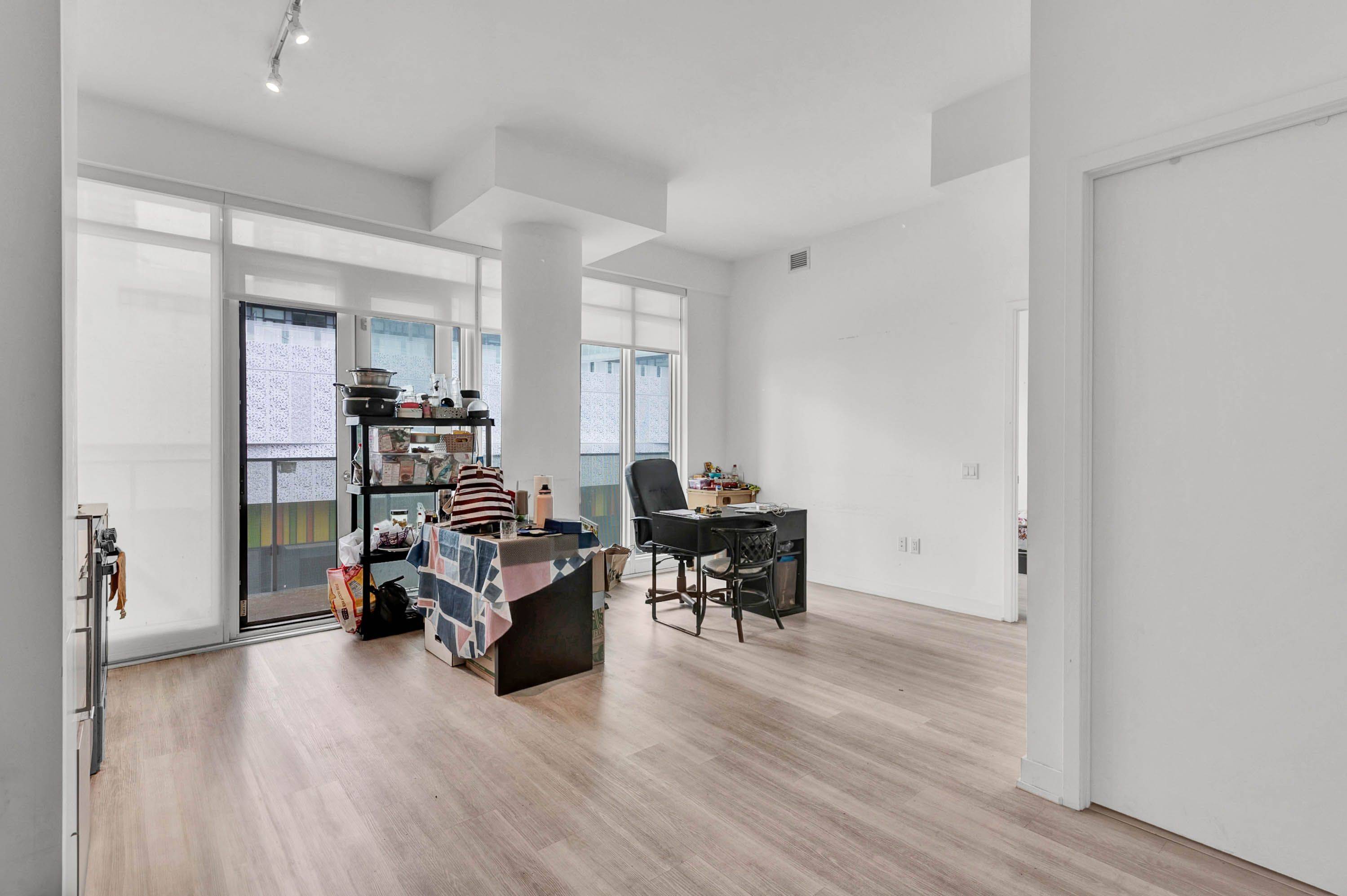 Mississauga, ON L5B 4M6,3883 QUARTZ RD #321