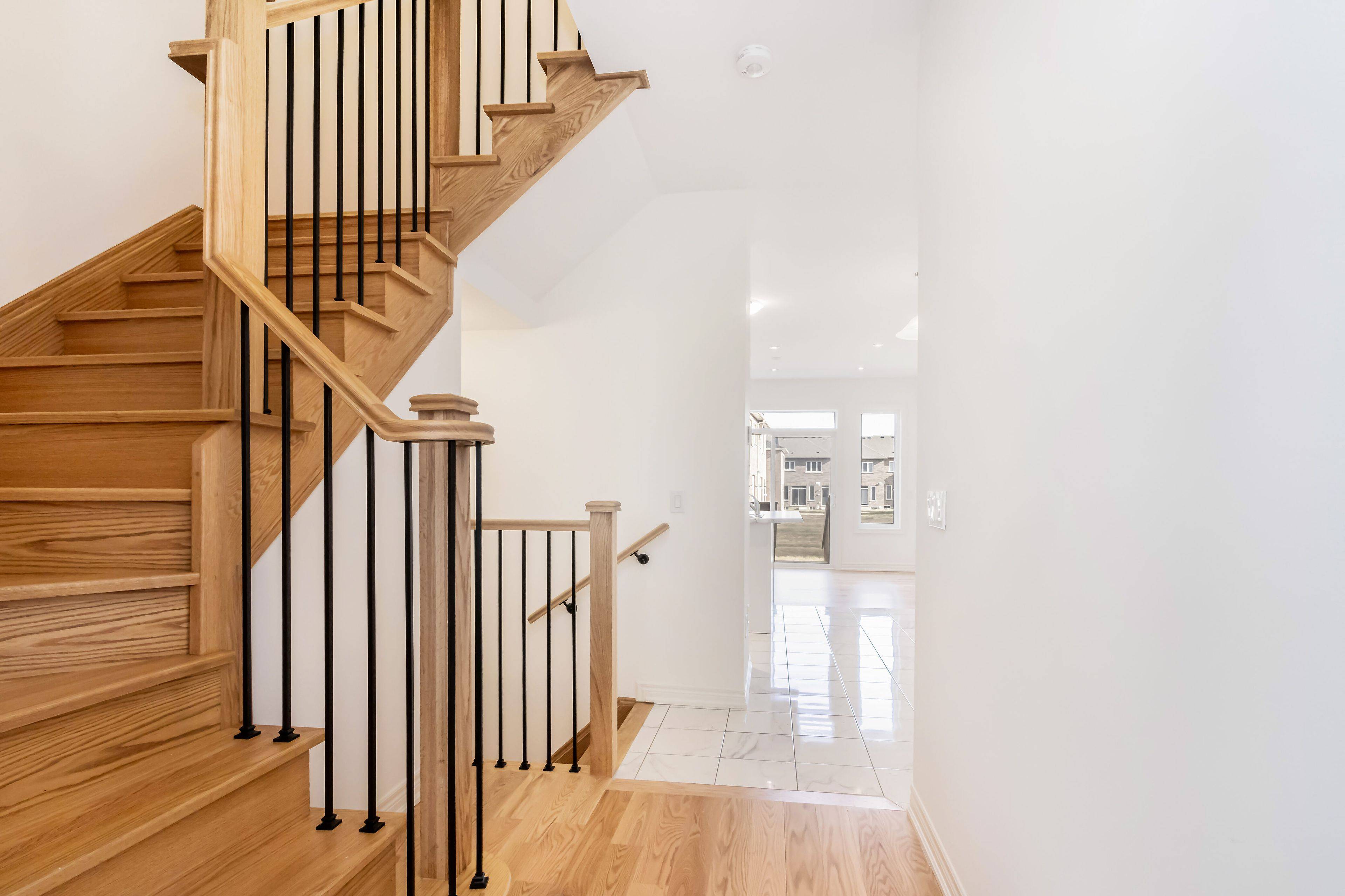 Brampton, ON L6Y 6G6,39 BUSHWOOD TRL