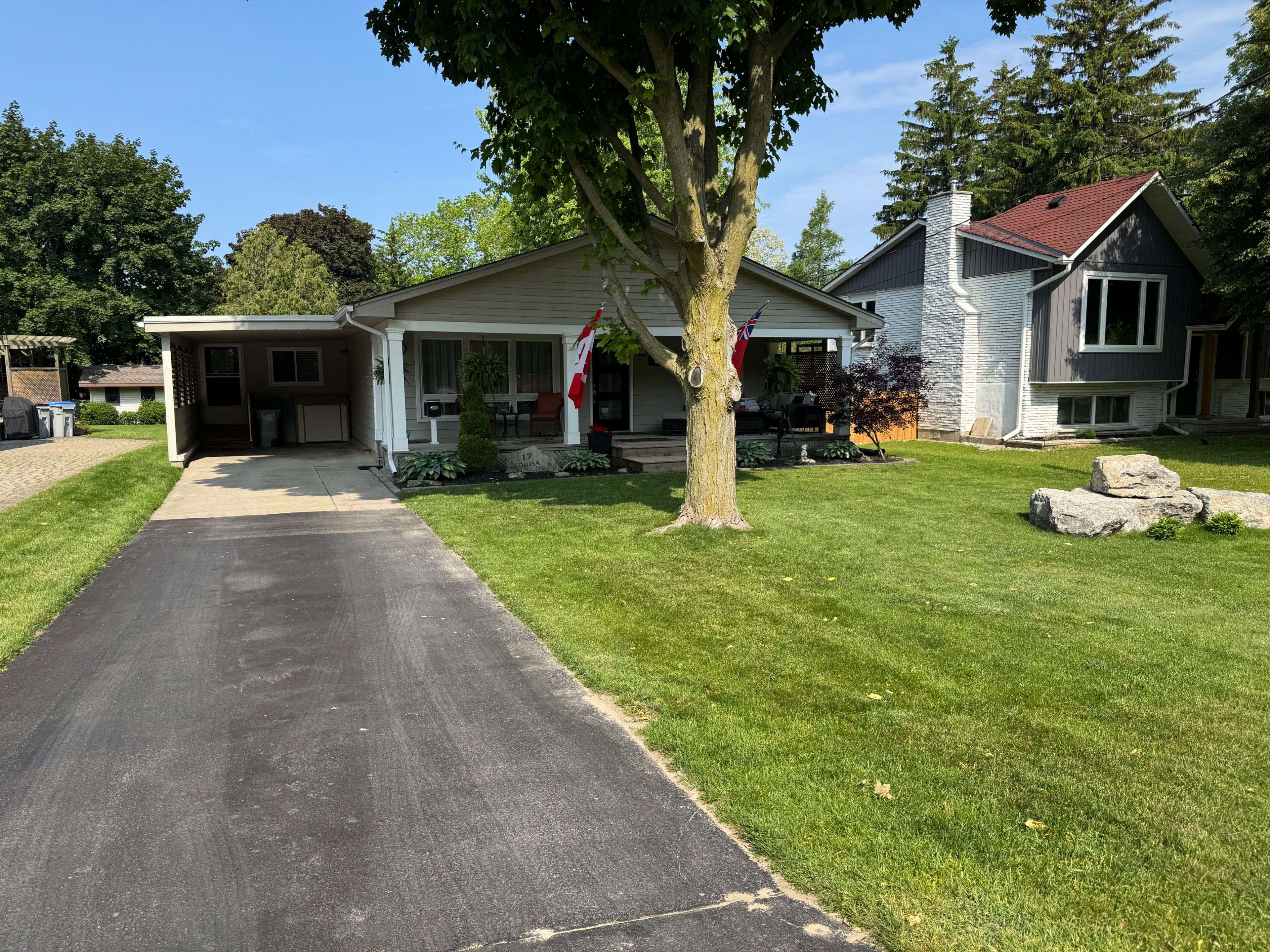 Bluewater, ON N0M 1G0,17 Louisa ST