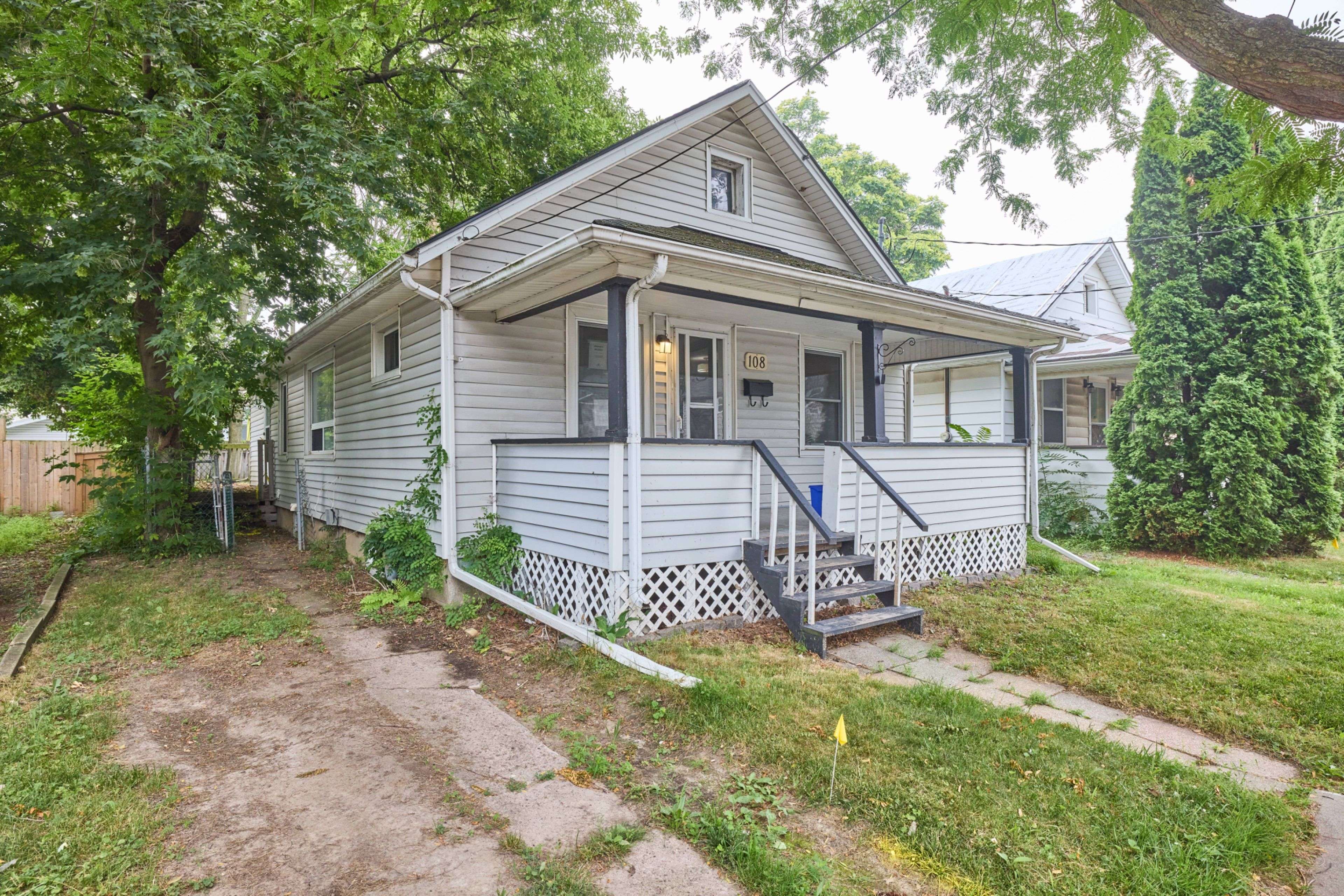 St. Catharines, ON L2R 1R3,108 Carlton ST