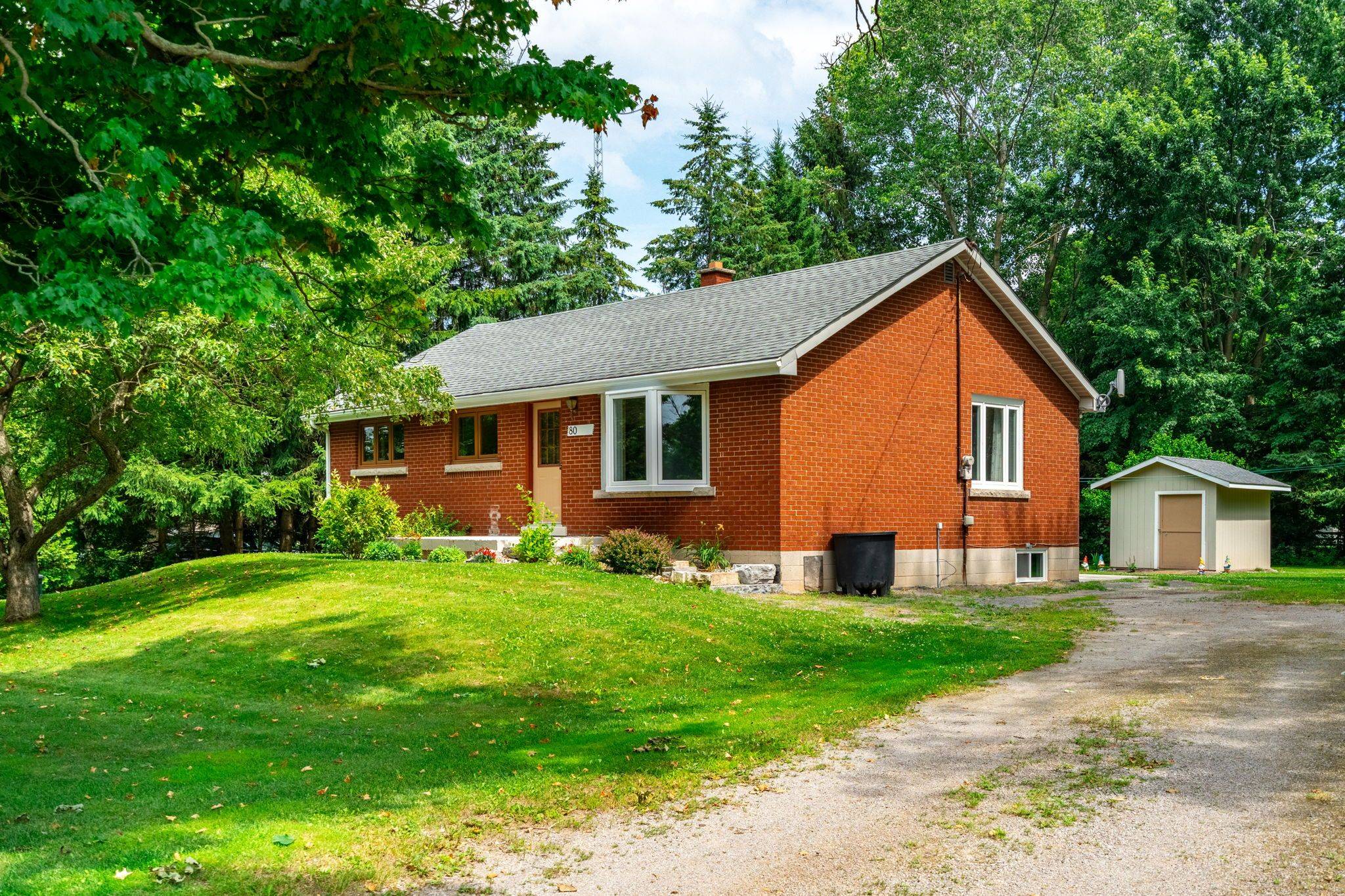 Hamilton, ON L8B 1T3,80 7th Concession RD E