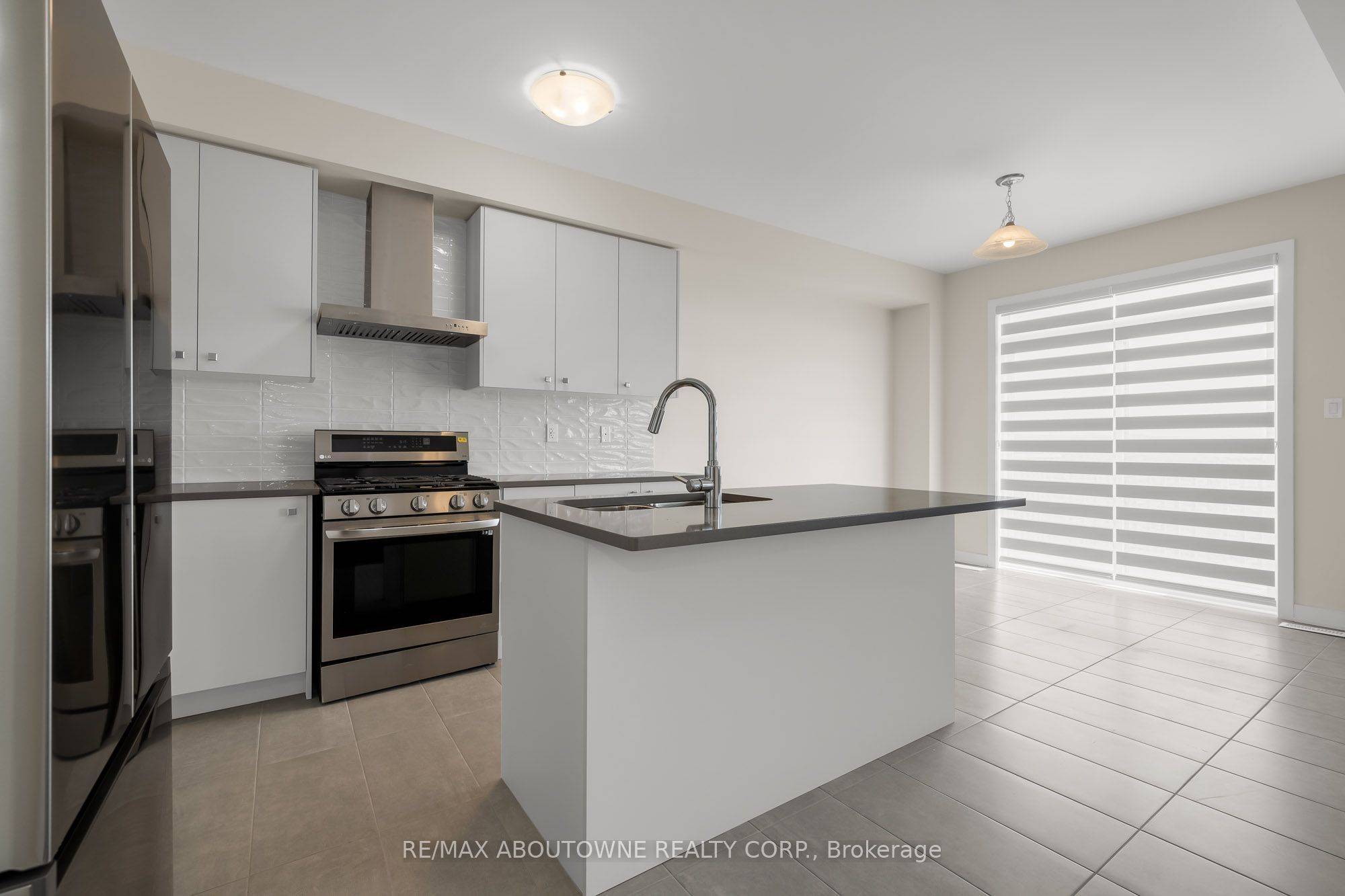 Welland, ON L3B 0M7,69 Starboard CRES