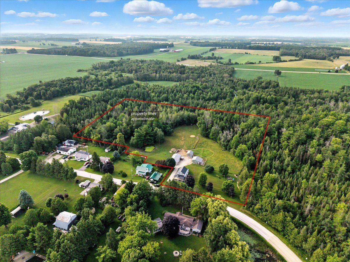 45001 Lakelet RD, Howick, ON N0G 1M0