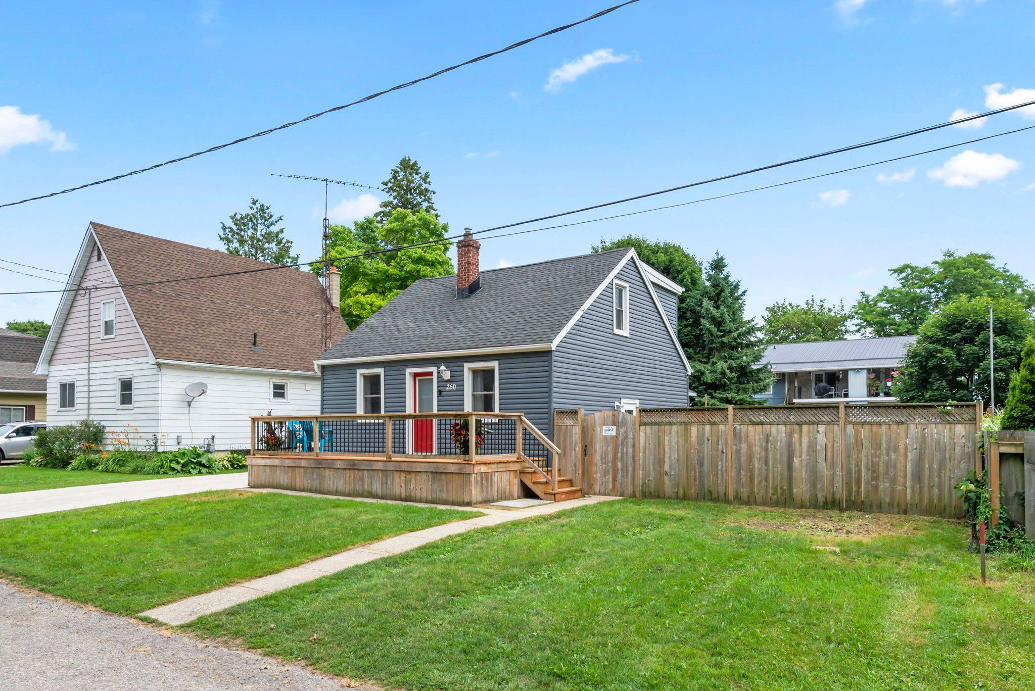 North Perth, ON N4W 2L7,260 Lillico AVE S