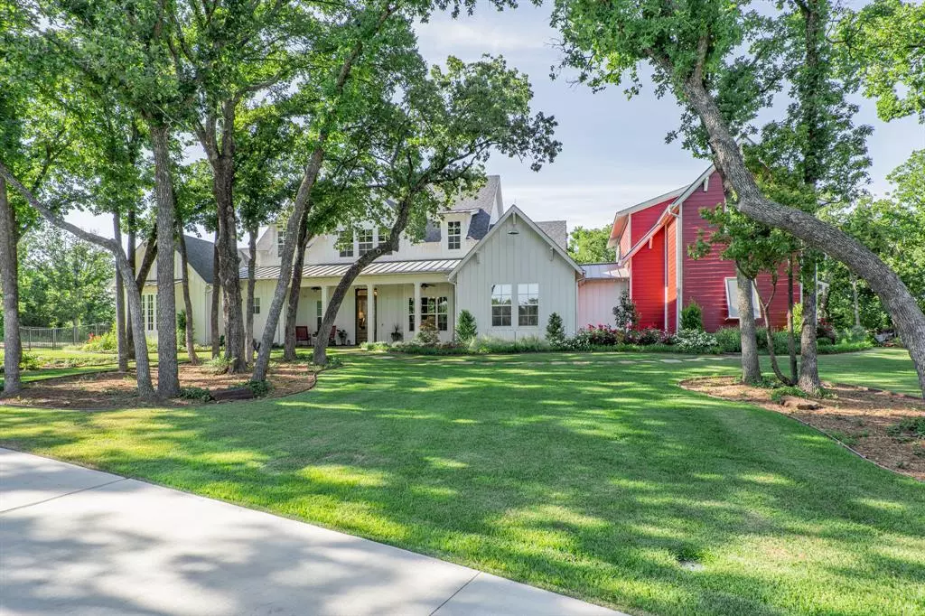 Argyle, TX 76226,901 Thornridge Circle
