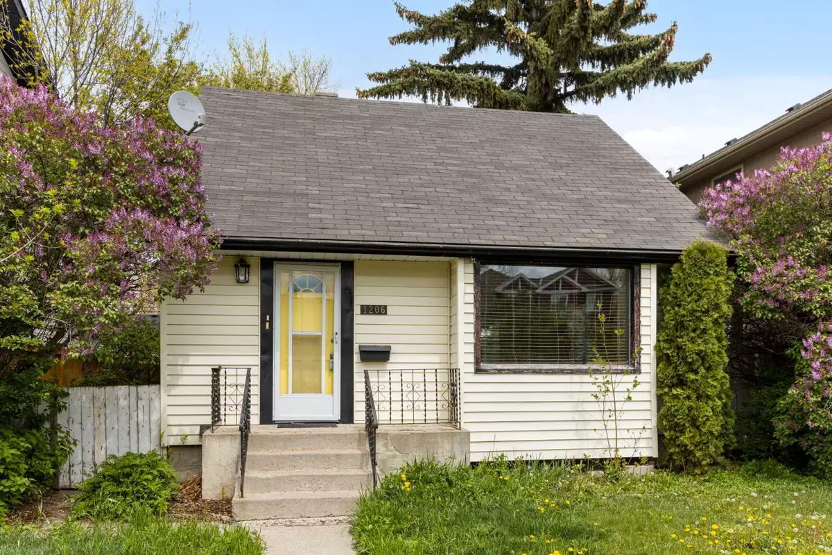 Calgary, AB T2E 5H3,1206 Regal CRES NE