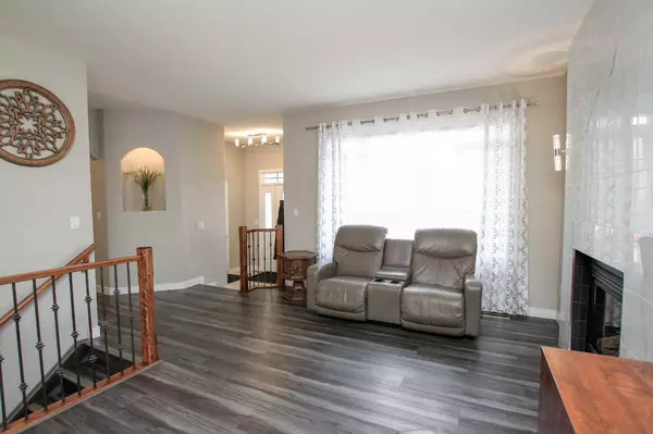 Red Deer, AB T4R 3S2,128 Ingle Close