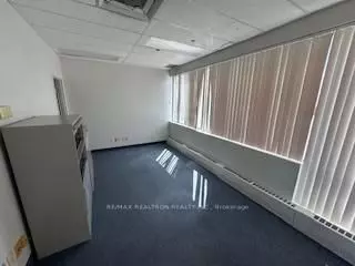 Toronto C06, ON M3H 5Z3,3910 Bathurst ST #201