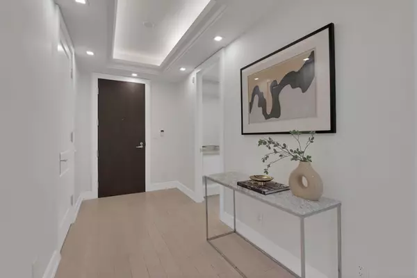 Toronto C02, ON M5R 3T8,10 Bellair ST #603