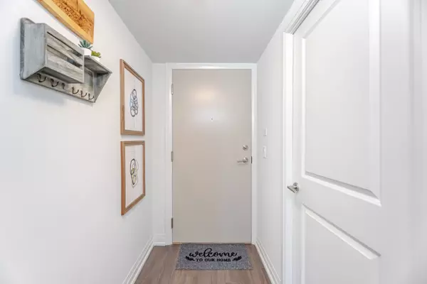Toronto E09, ON M1H 2Y5,20 Meadowglen PL #526