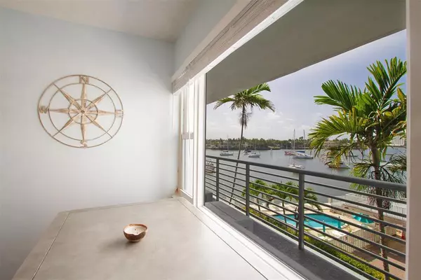 Fort Lauderdale, FL 33304,9 N Birch Rd #401