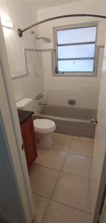 Fort Lauderdale, FL 33334,5181 NE 18TH AVE #3