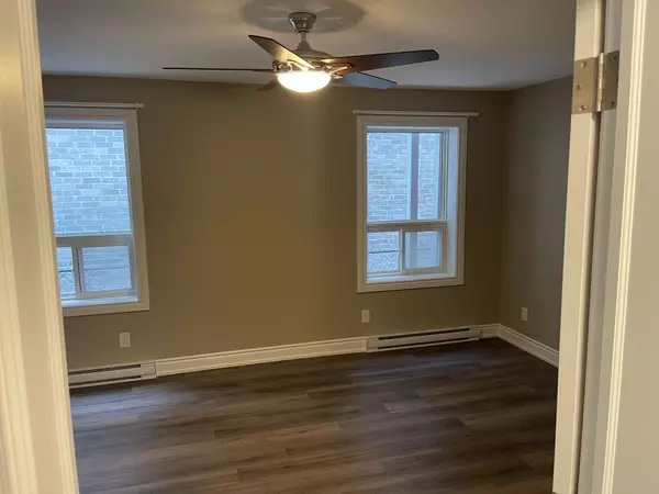 Richmond Hill, ON L4C 4E5,69 Benson AVE #1