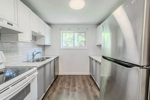 Barrie, ON L4N 6W4,7 Partridge RD