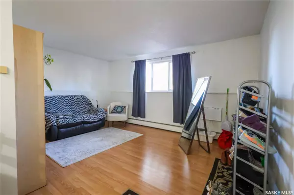 Prince Albert, SK S6V 1W5,533 27th STREET E