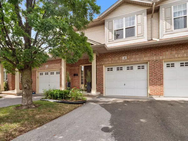 5595 Drummond RD #4, Niagara Falls, ON L2G 4L2