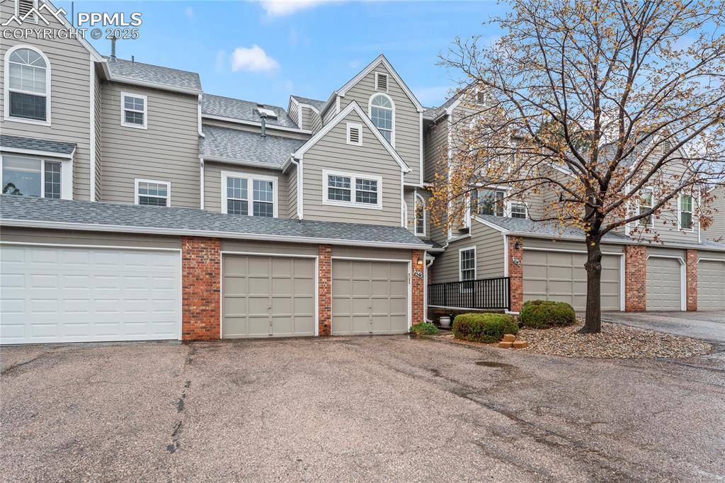 Colorado Springs, CO 80918,2140 Palm DR