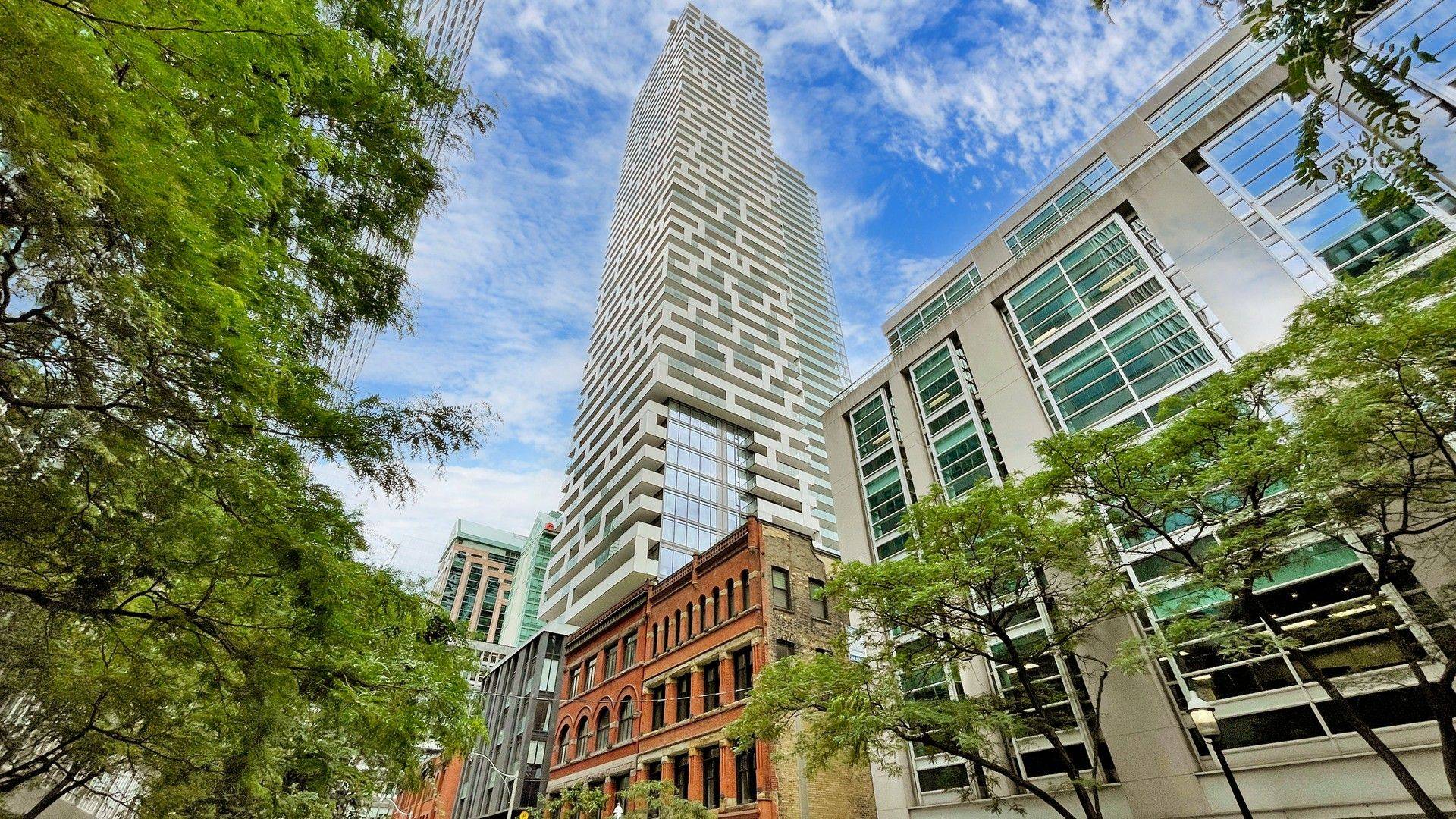 Toronto C08, ON M5C 0A6,25 Richmond ST E #1006