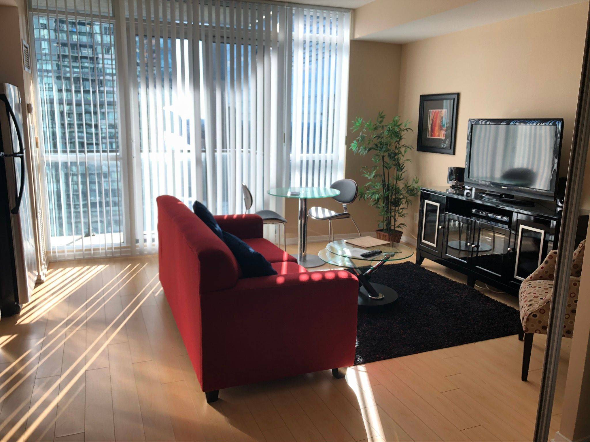 Toronto C01, ON M5J 0A7,65 Bremner BLVD #2904