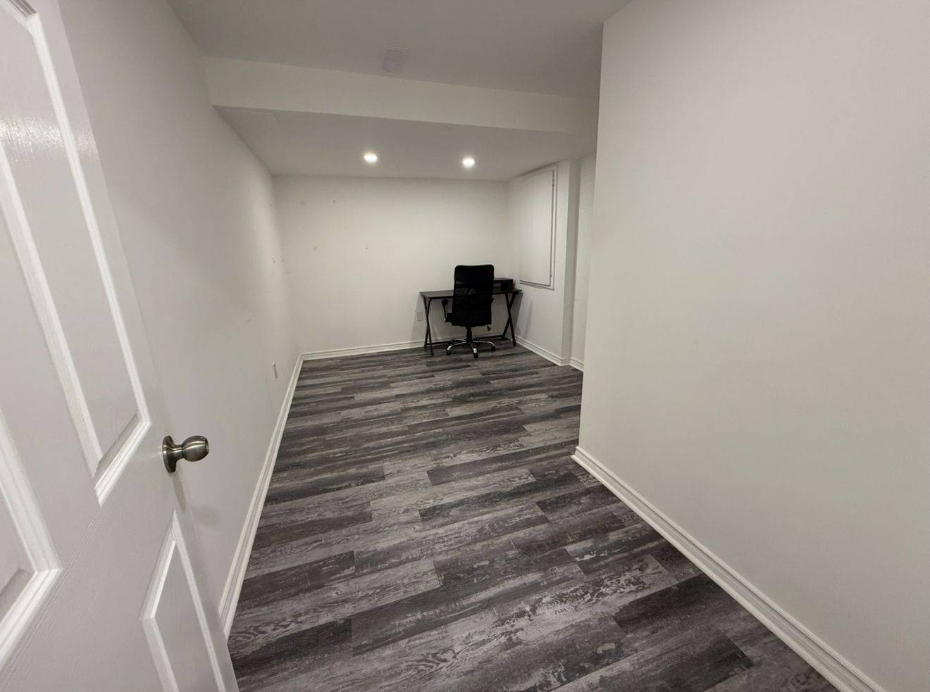 Pickering, ON L1X 0B1,1823 Parkhurst CRES