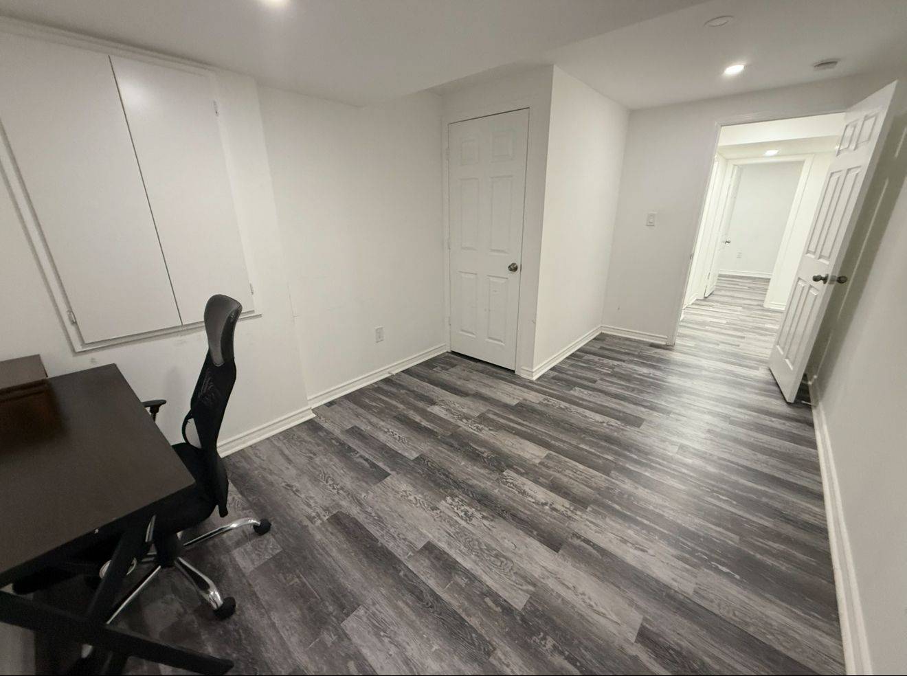 Pickering, ON L1X 0B1,1823 Parkhurst CRES