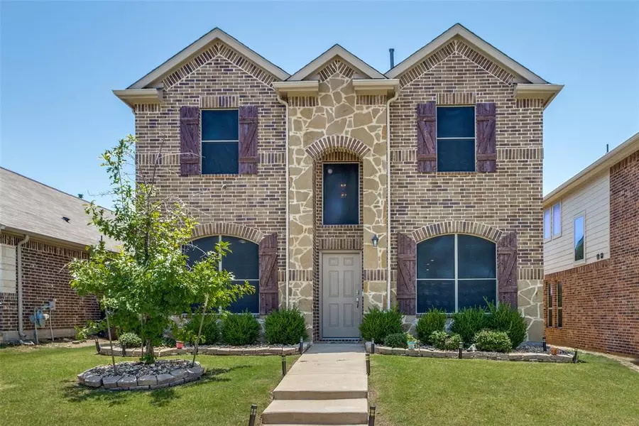 5845 Wake Robin Drive, Fort Worth, TX 76123