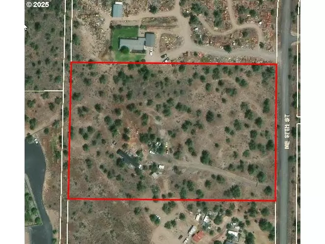 3295 NE 37TH ST, Redmond, OR 97756