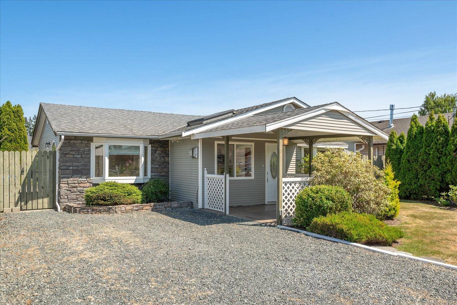 Parksville, BC V9P 1A7,746 Phillips St