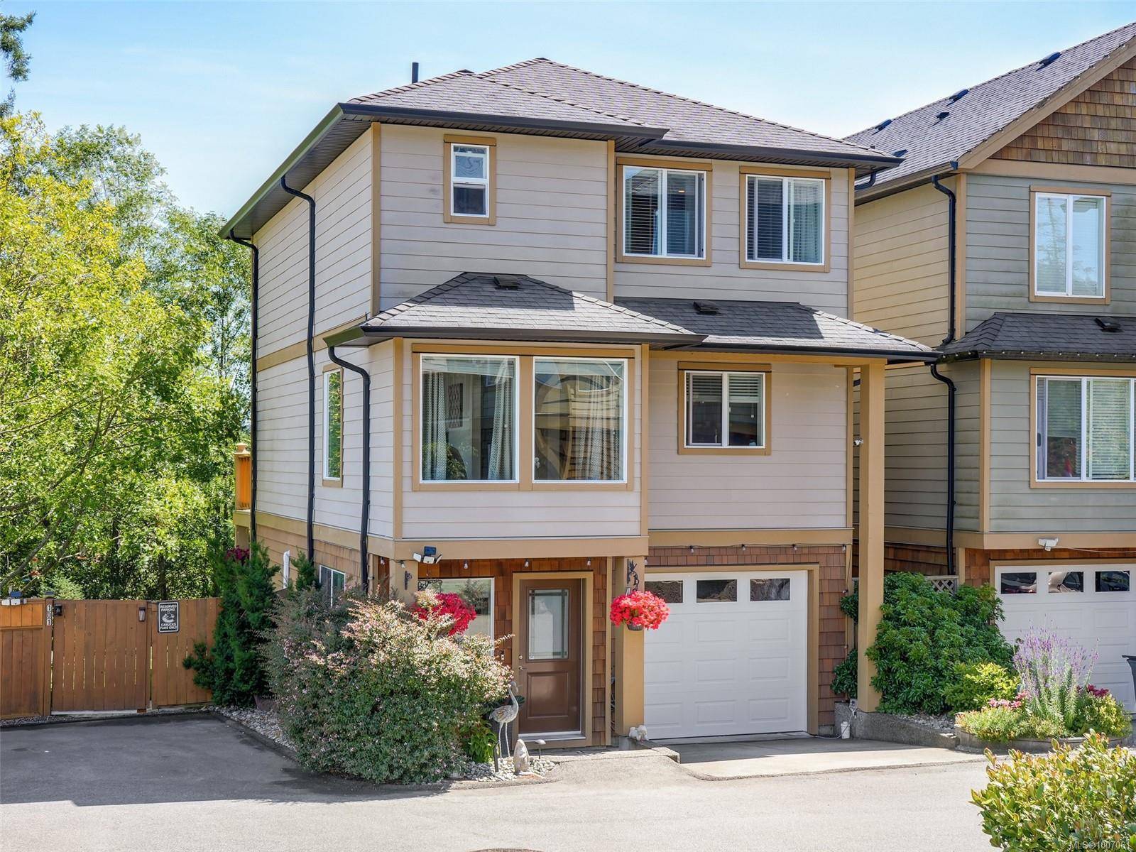 7091 Grant Rd W #101, Sooke, BC V9Z 0N6