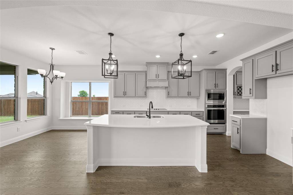 Godley, TX 76044,12912 Little Wolf Drive
