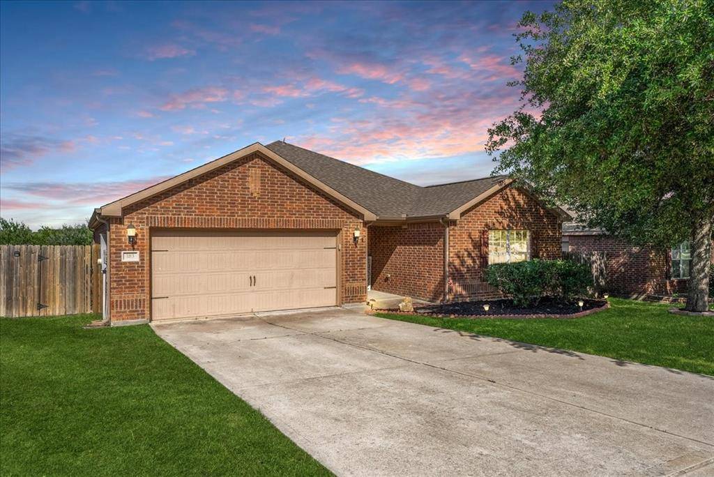 183 Dodge City Trail, Newark, TX 76071