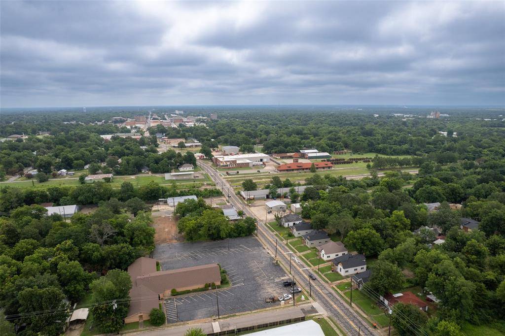 Paris, TX 75460,1279 Bonham Street