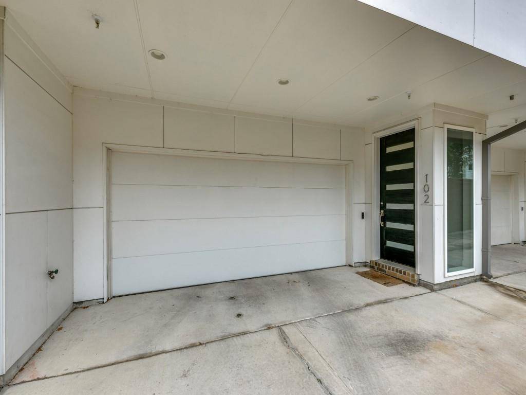 Dallas, TX 75206,5711 Bryan Parkway #102