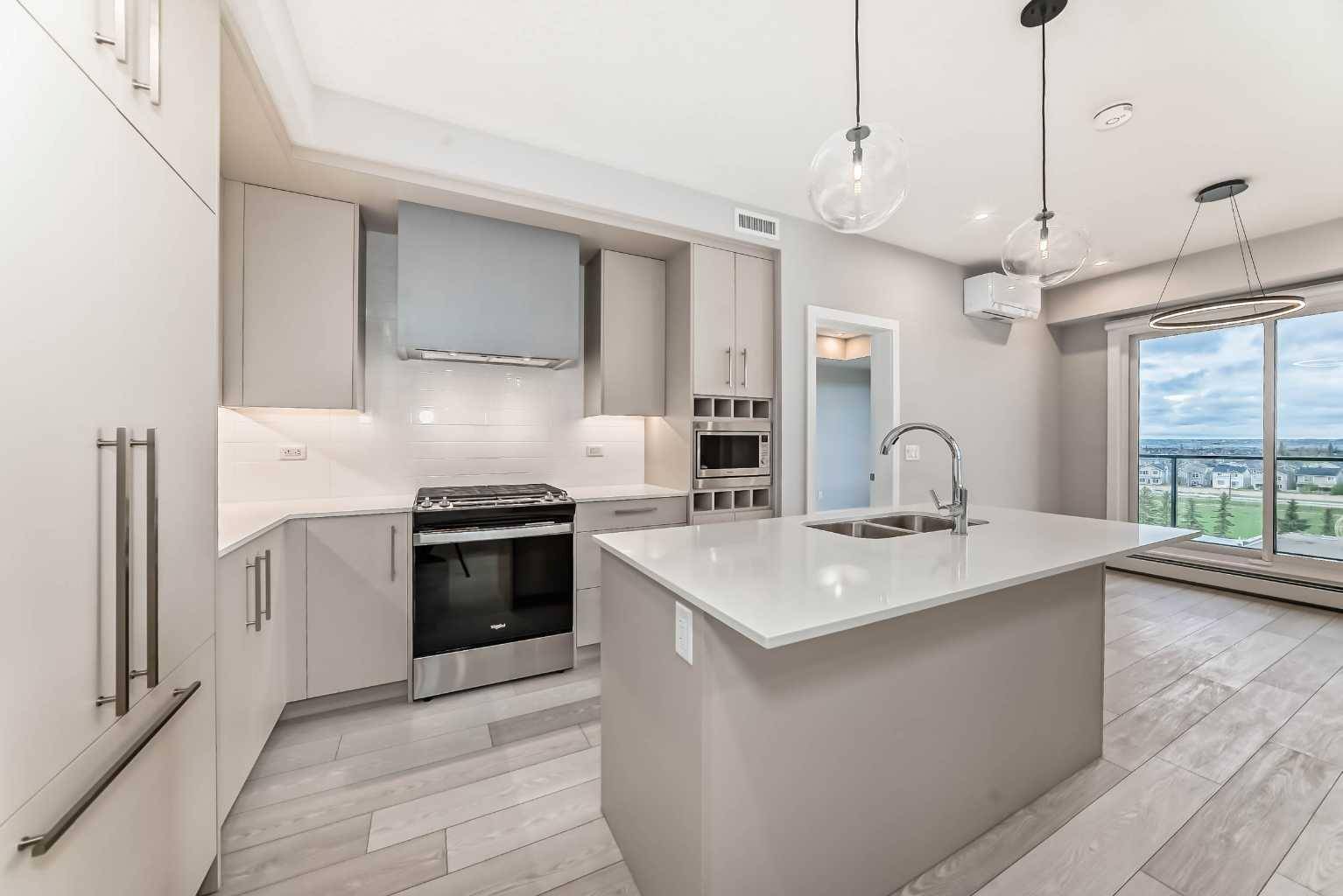 Calgary, AB T3H 6M1,8230 Broadcast AVE SW #615
