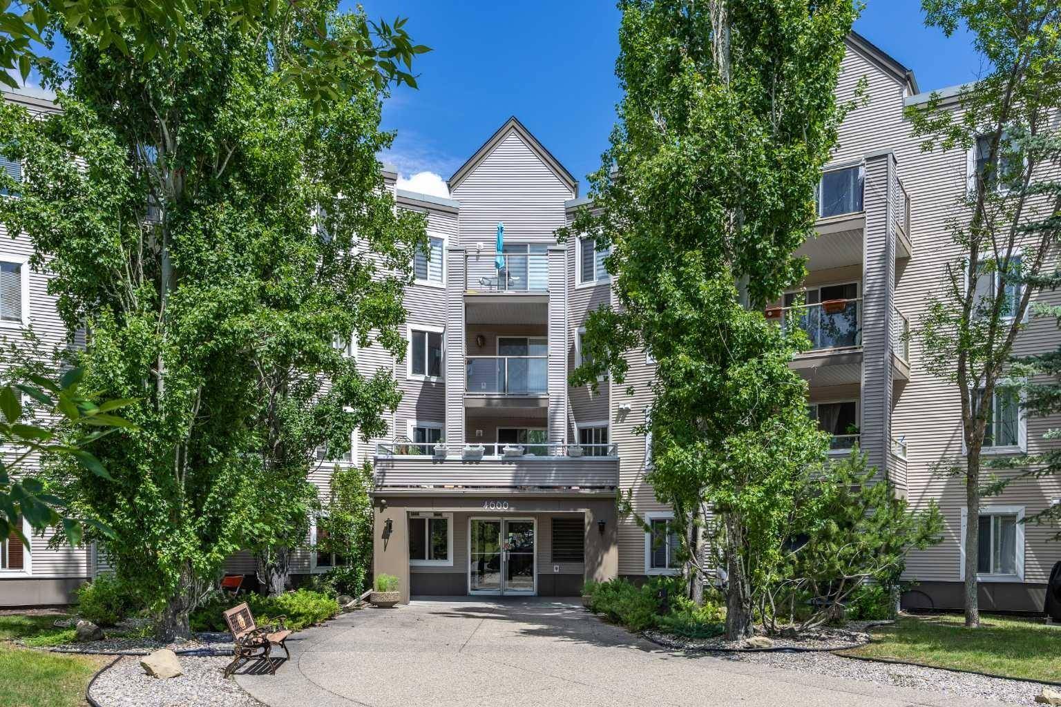 Calgary, AB T2Y 4J3,4000 Somervale CT SW #115